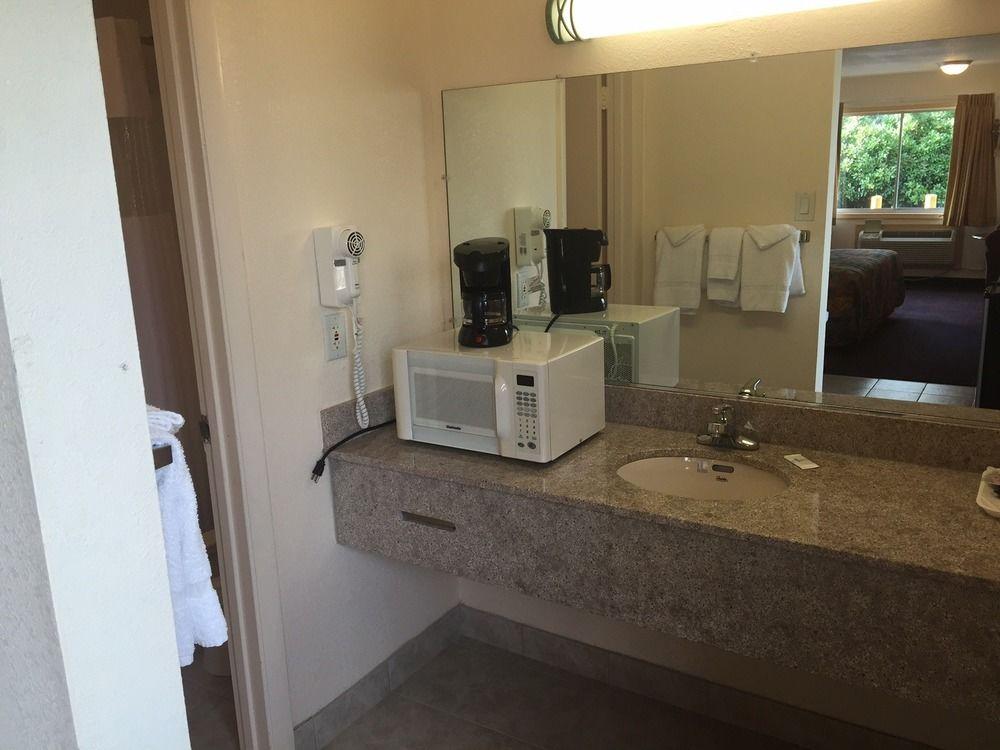Belmont Inn&Suites Hampton Eksteriør bilde