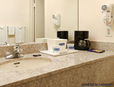 Belmont Inn&Suites Hampton Rom bilde